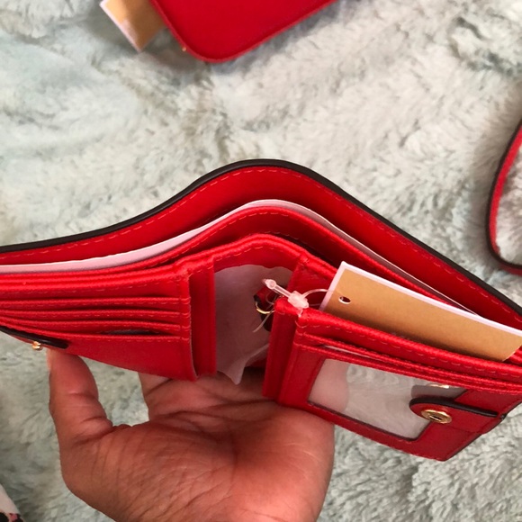 Michael Kors bag and wallet - Picture 3 of 8